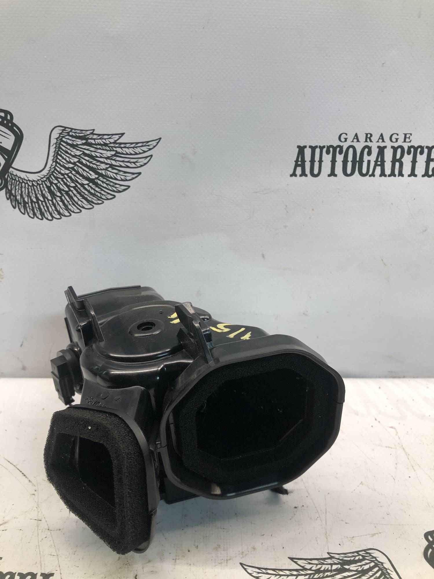 Mercedes c w205 s205 s205 a205 повітропровід правий a2058300200