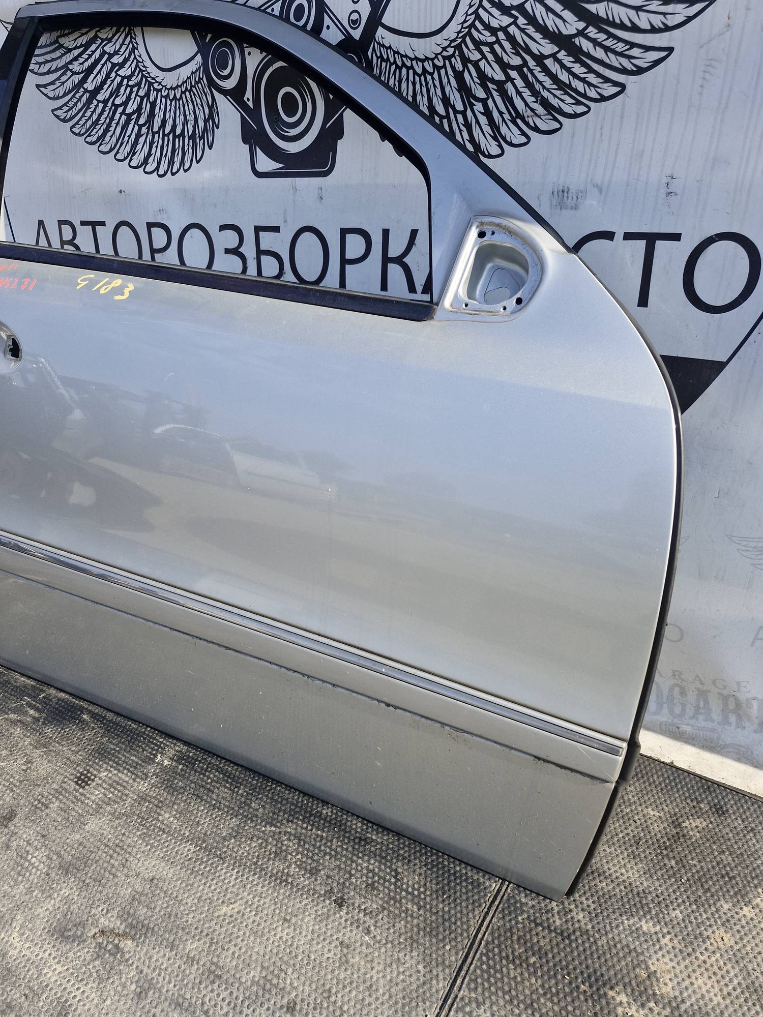 Дверка передня права Mercedes E W211 2003-2009 21735271