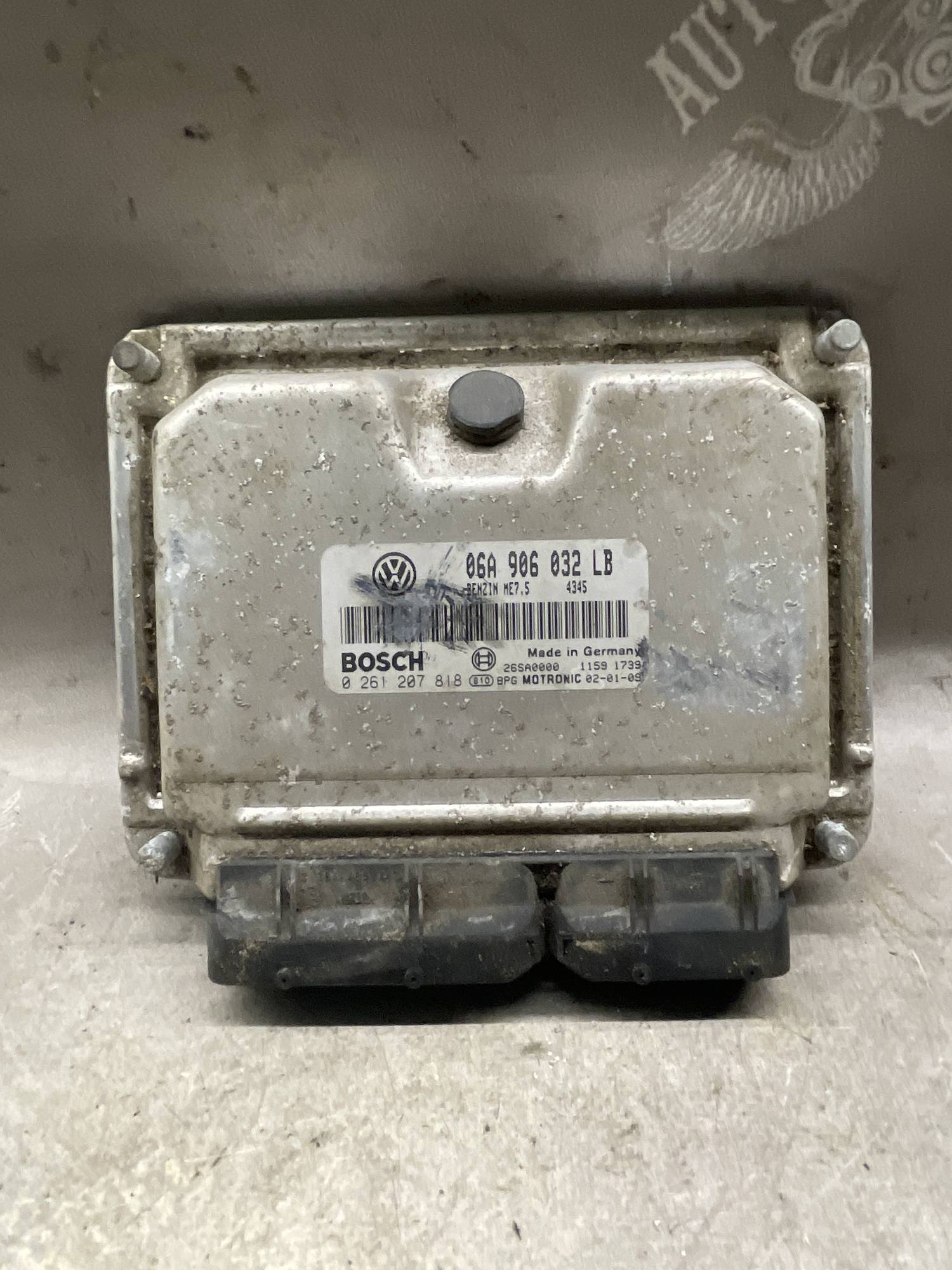 Блок керування двигуном Skoda Octavia 2.0 b 06a906032lb