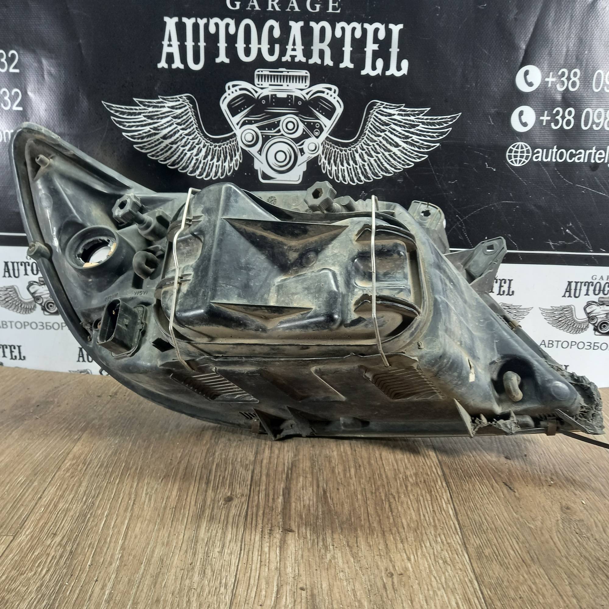 Фари передня ліва Depo на Mercedes sprinter 313(дефект) 4401131L
