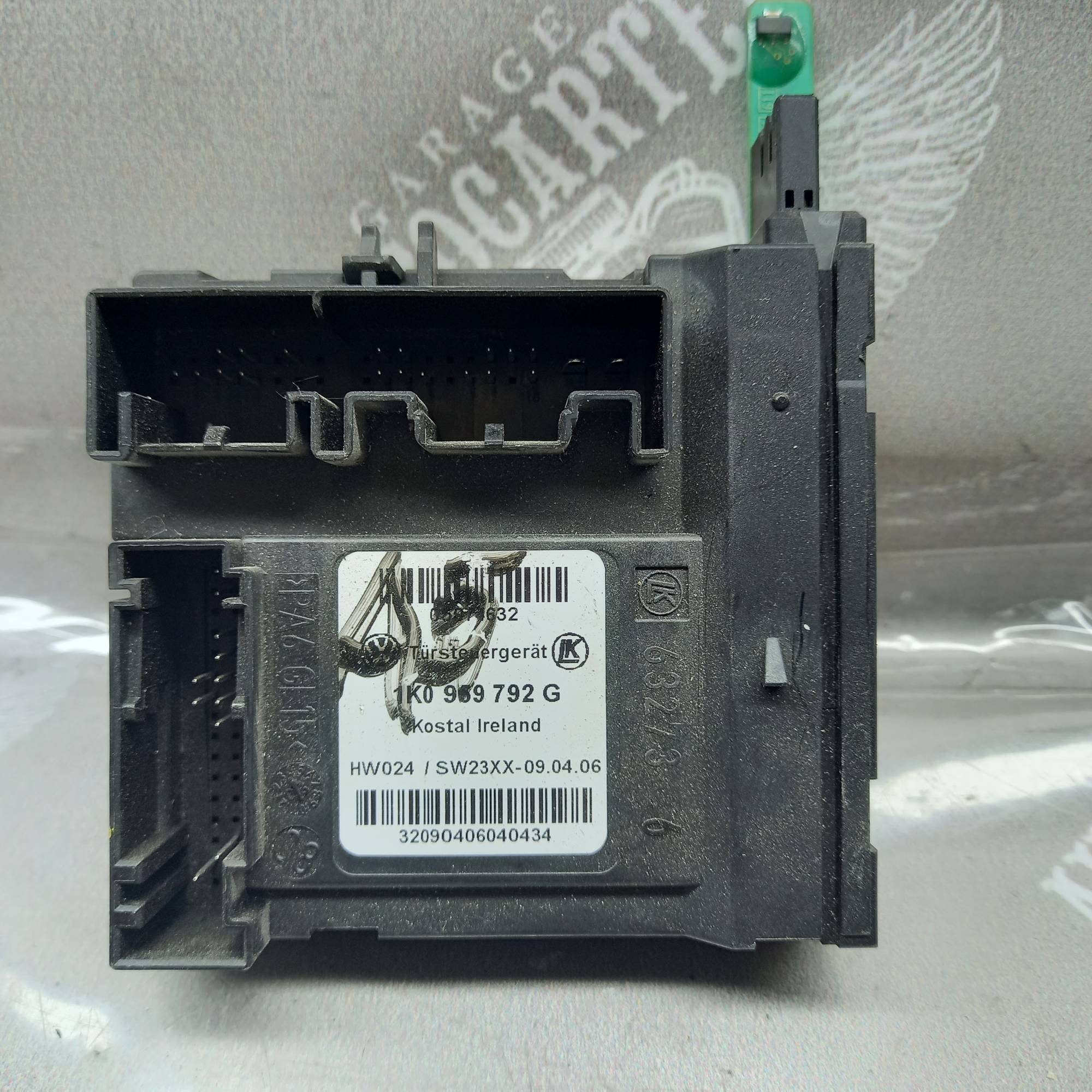 Блок управління моторчика склопідйомника VW Passat B6 2.0TDISkoda Octavia A5 II 1k0959792g