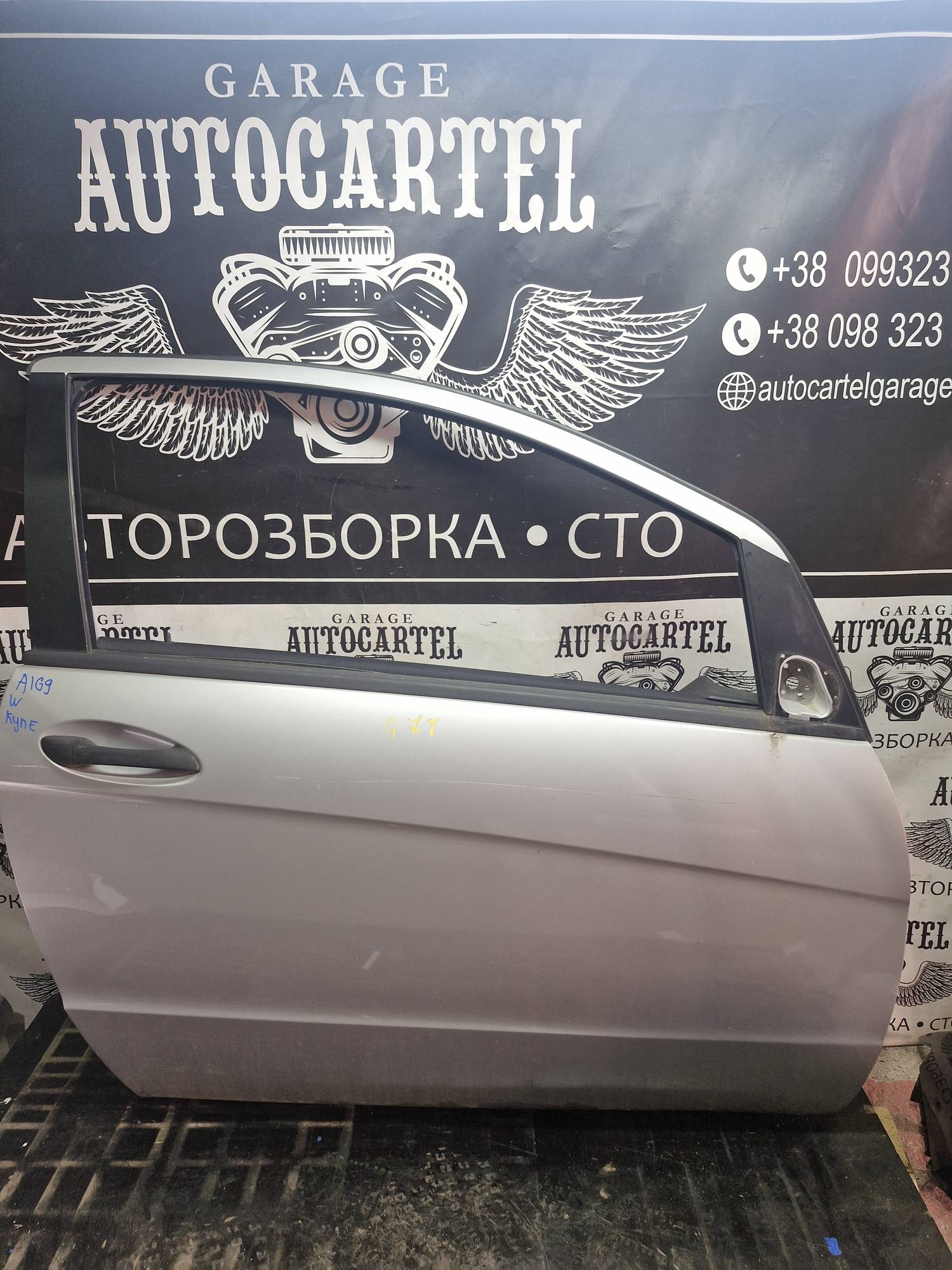 Дверка передня права mercedes w169 купе