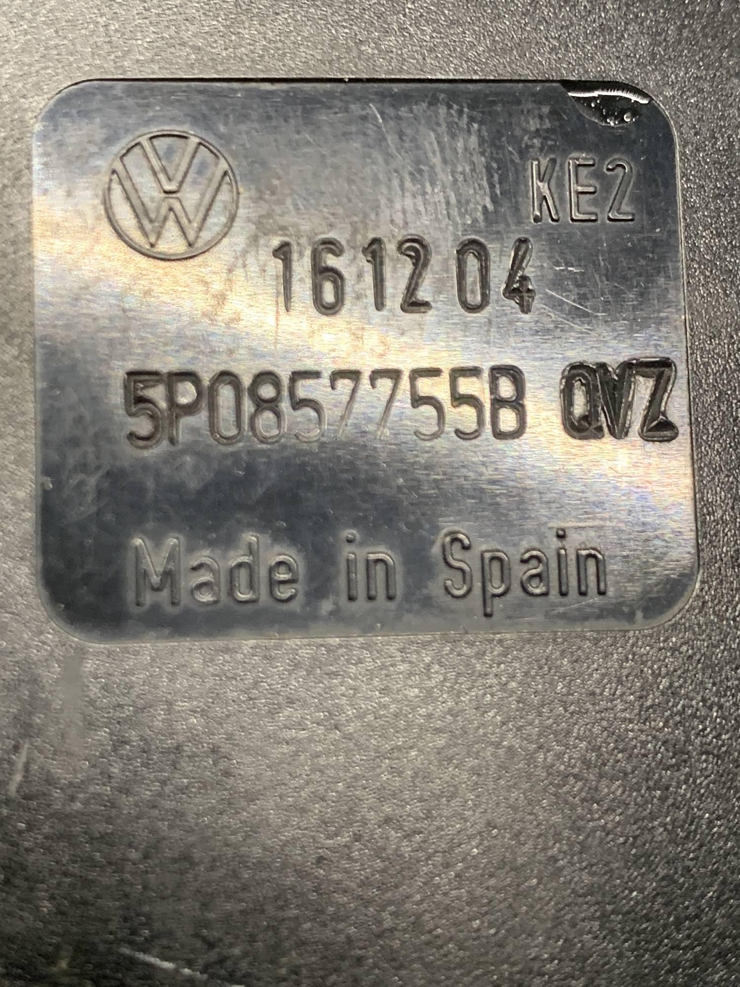 5p0857755b Замок ременя безпеки Seat LEON