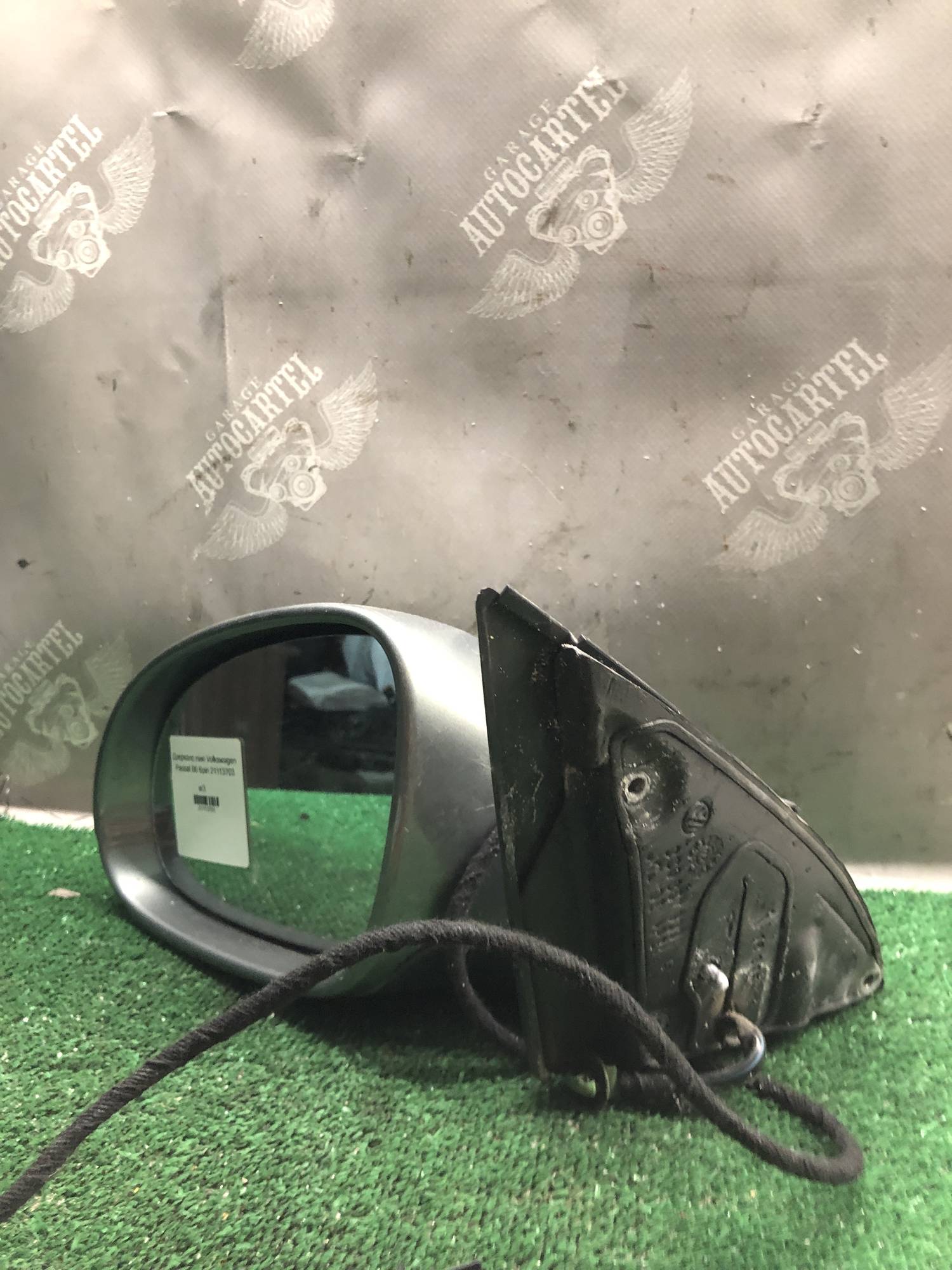 Дзеркало ліве Volkswagen Passat B6 6pin 21113703