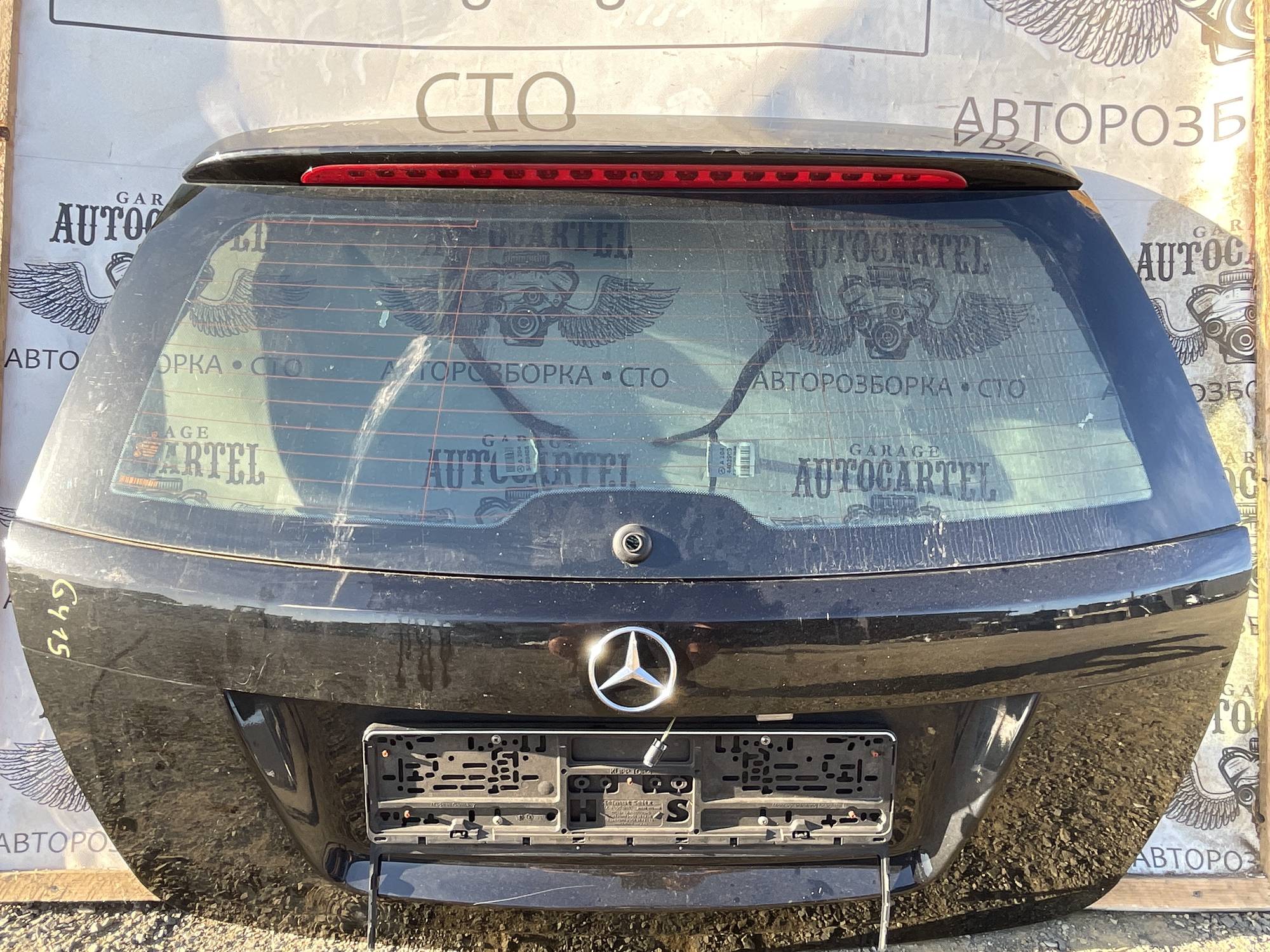 Кришка багажника задня ляда Mercedes W204 21120213