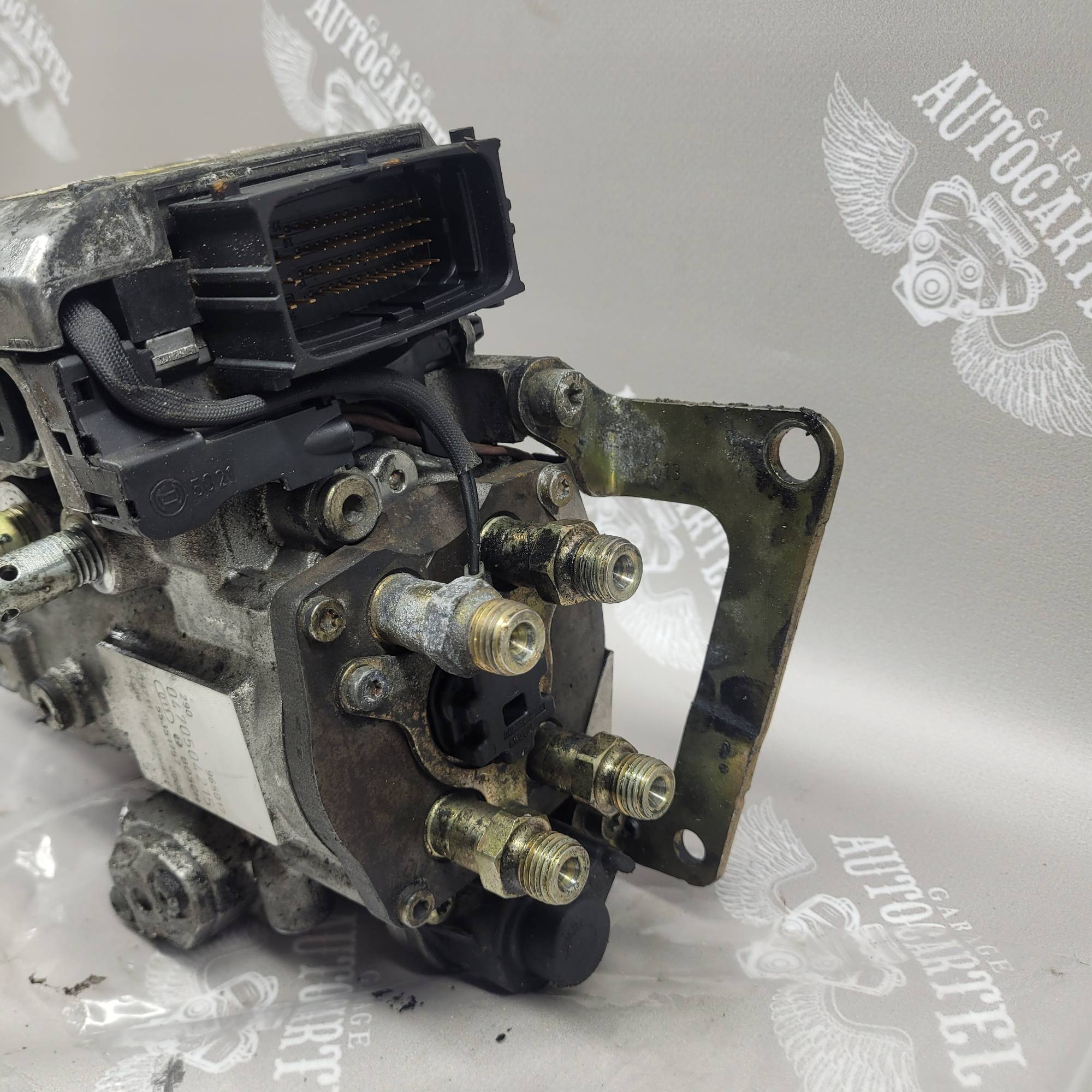 Паливний насос високого тиску (ТНВД) Opel Vectra 2.2dti (C) 2002-2008 0470504215