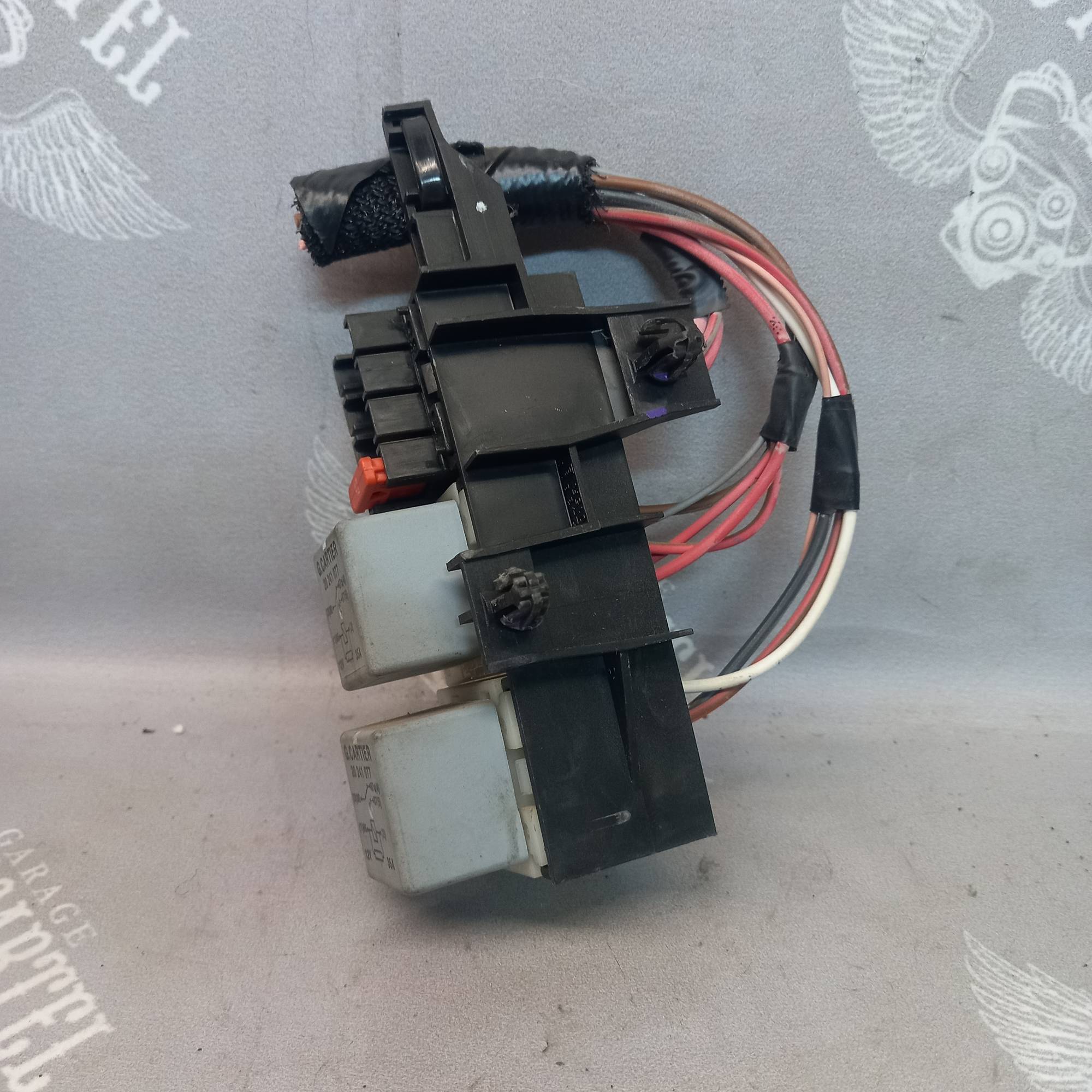блок реле Renault Megane 2010 243800015r