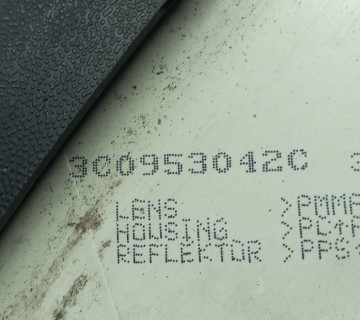 Покажчик повороту правий VW Passat B6 05-10 жовтий в бампер DEPO 3c0953042c