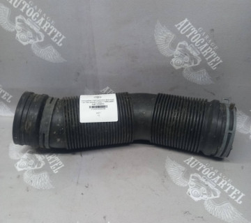Патрубок повітряного фільтра 1.9 TDI Skoda Fabia I 1999-2007 6q0129684b