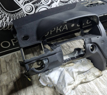 A2046803787 Торпедо під Airbag Mercedes C-class (W204) 2007-2015 A2046803787 до рестайл