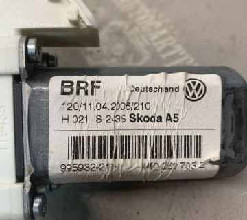 Моторчик склопідйомника задній лівий Skoda Octavia A5 1K0959703H