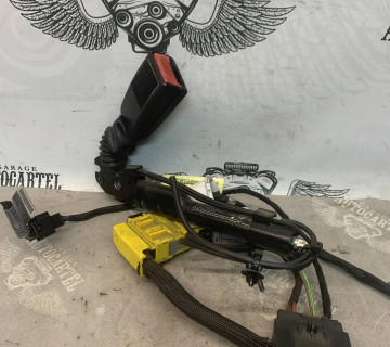 замок ременя безпеки лівий передній BMW E90 33044476f