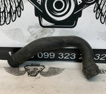 Патрубок інтеркулера від турбіни до радіатора Renault Kangoo 1.5dCi 1998-2008 8200164148