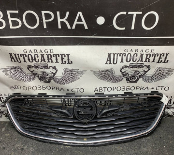 Решітка радіатора OPEL INSIGNIA B 551004542