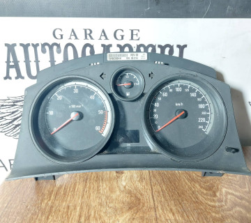 13186330hn Панель приладів Opel Astra H 2004-2014
