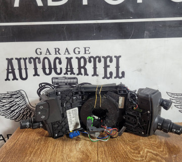 Підрульовий перемикач в зборі Renault Scenic (II) 2003-2009 8200127728