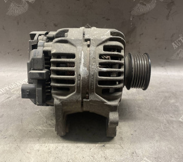 Генератор 70A Volkswagen Golf IV Skoda Octavia 028903028с
