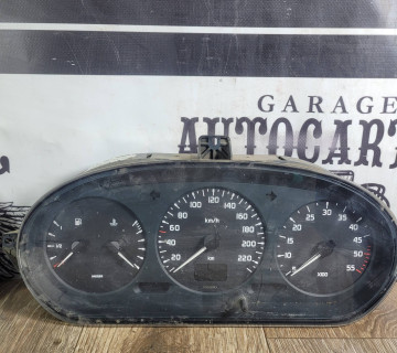 Панель приЛАДІВ RENAULT MEGANE 95-03 (РЕНО МЕГАН); 7700847784