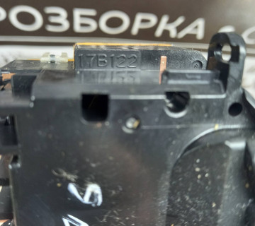Перемикач підрульовий склоочисників Mazda 6 2002-2007 17B122 41039