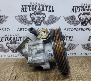 70045028 насос гідропідсилювача Audi a4 b5