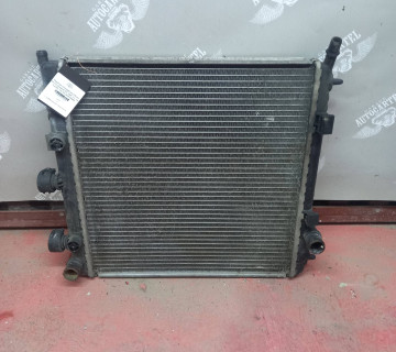 Радіатор охолодження Citroen C2, C3, Peugeot 207, 1007, 1.1, 1.4, 1.4 HDi, 1.6 16V 9638520280