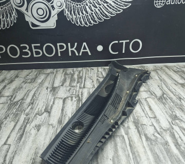 gj6a507sl Декоративна накладка під лобове скло жабо ліве 6 2002-2007 (mazda)