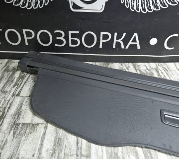 Задня шторка багажника Volkswagen Touareg