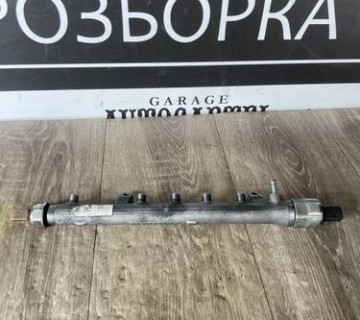 Рампа/ Розподільник палива 03L130089B Audi A3/ Volkswagen EOS, Golf VI, Passat B6, 1.6tdi