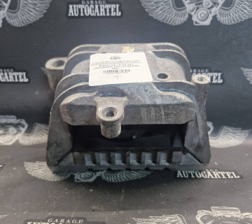 Подушка двигуна VW Caddy, Golf, Jetta, Passat/Audi A3/Skoda Octavia, Superb, Yeti 1.8, 2.0 (04-) (1K0199262M) VAG-1K0199262M-VAG-...