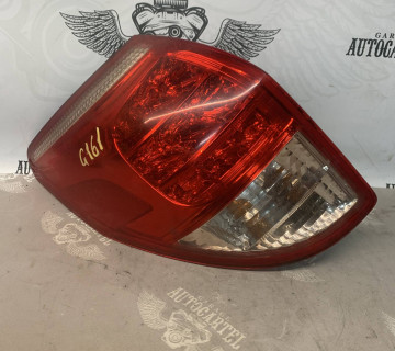 Ліхтар задній лівий Toyota Rav 4 8156142091