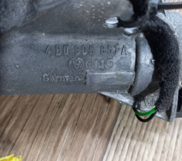 Замок запалювання Volkswagen Passat B5, Audi A4, Пассат Б5, Ауді А4. 4B0905851A.