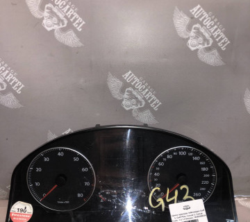 Щиток приладів Volkswagen Golf 5, Golf Plus. Гольф 5, Гольф Плюс. 1.4 1.6 Бензин. 1K0920863A