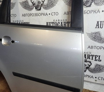 Дверка задня права Ford C-Max 2003-2010 d1