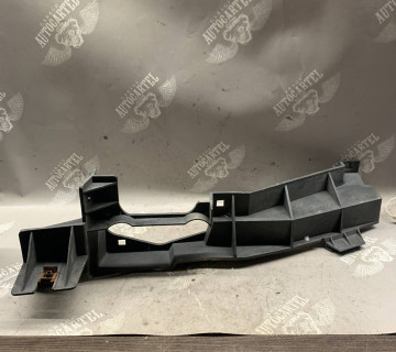 Кріплення фари правої Land Rover Range Rover 3 7009236rh