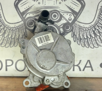 Вкуумний насос Renault Laguna III 2.0DCi Bosch 8200683981