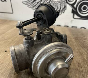 Клапан ЕГР Skoda A5 1995-2010 038129637d 1,9 TDI