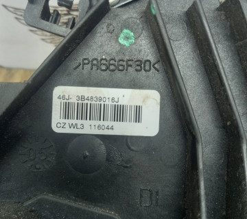 Замок дверки задньої правої SKODA FABIA I механічний 3B4839016J
