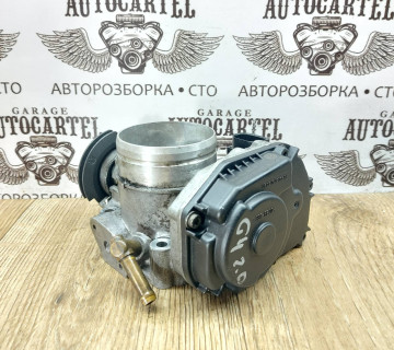 Дросельна заслонка Volkswagen Golf 4 2.0i 06A133064H