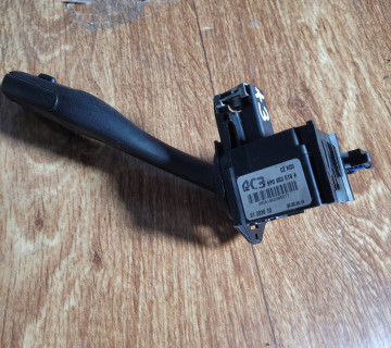 Підрульовий перемикач склоочисника Audi A3 8P 2008-2013 8p0953519a