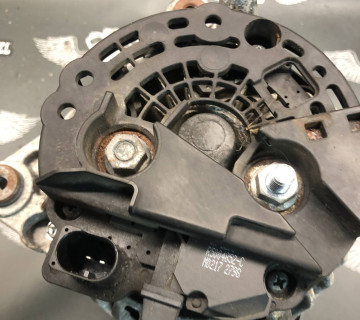06F903023F генератор Skoda A5 2004-2008 1.9 140а
