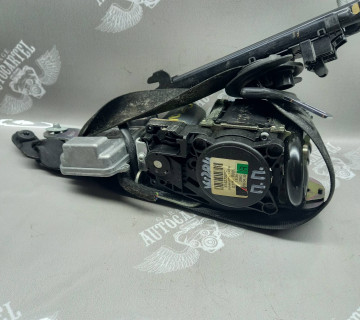 a2048606885 Ремінь безпеки передній правий Mercedes W204, S204, W212