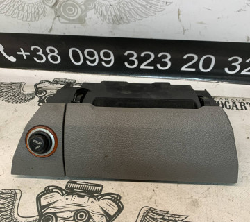 Попільничка VW Touran 2003-2010 1T1857961F