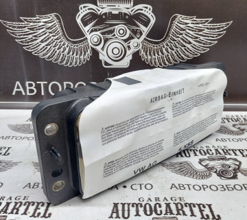 Подушка безпеки пасажира Skoda Octavia A7 8V0880204A