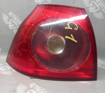 Ліхтар задній лівий vw golf 5 хэтчбек 1k6945095g