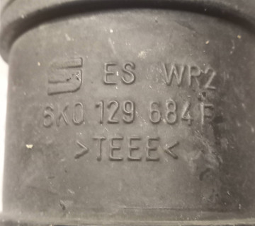 Патрубок повітряний VW Caddy 1995-2004 1.9TDi 6k0129684f