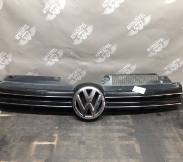 1K0853651A Решітка радіатора VW Golf 5 21482571
