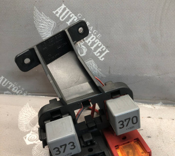 4b1937503 4b1 937 503 Крепіж реле VW Audi Skoda VAG запчасти