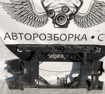 752100004 установча панель передня Renault Megane 3