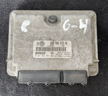 Блок керування двигуна VW Bora Golf IV 038906018ae