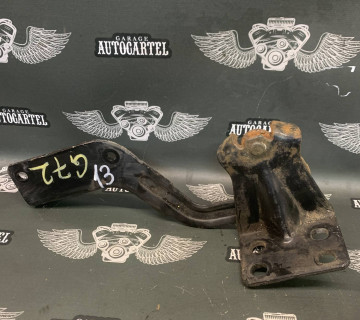 Петля капоту права Mitsubishi Outlander xl 2100000609888